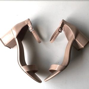 🎉HP🎉Bamboo Chunky Heel Sandals